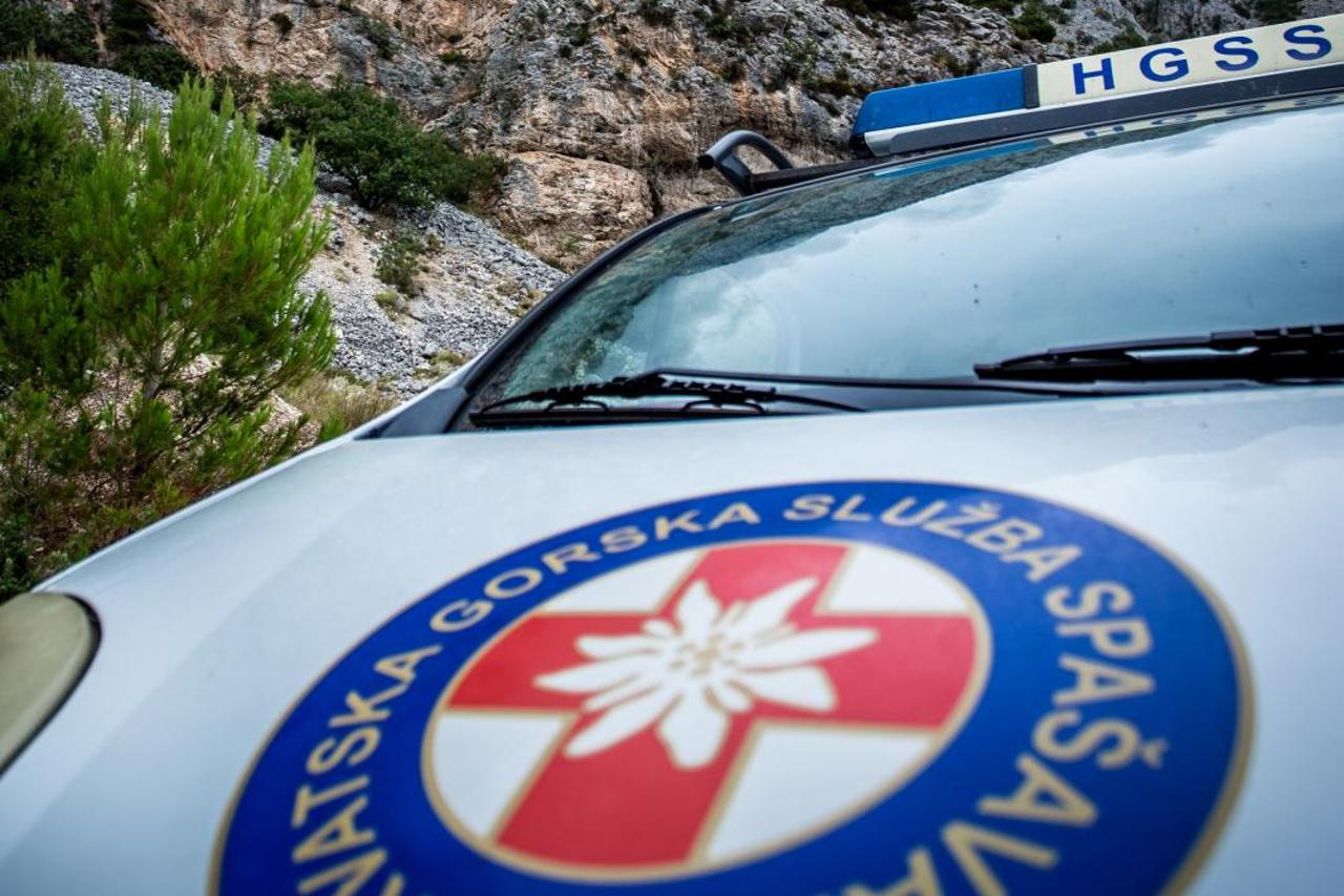 Preko dvjesto članova HGSS-a već peti dan traga za Poljakom koji je nestao na Biokovu