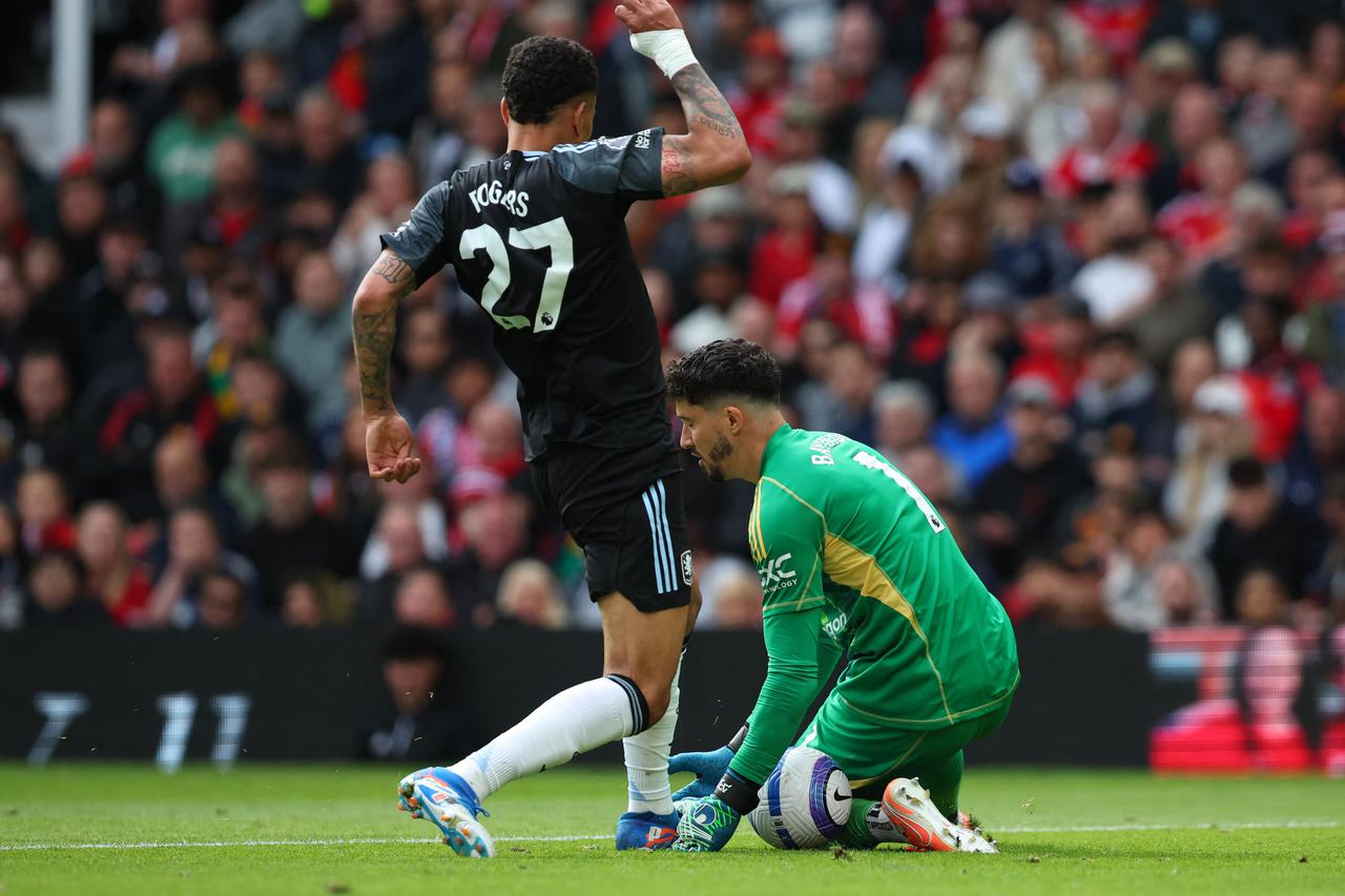Premier League - Manchester United v Aston Villa