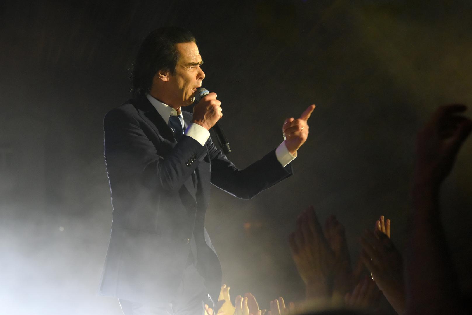 Ovi koncerti dio su njihove uspješne svjetske turneje "The Wild God Tour"
