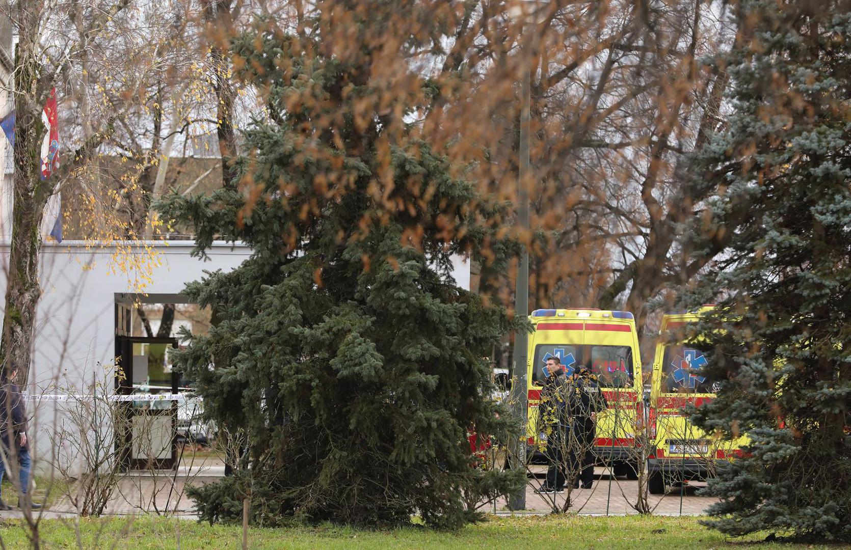 20.12.2024.Zagreb - U OS Precko zasad nepoznati napadac nozem je ozlijedio jednu uciteljicu, a ozljede su zadobili i ucenici. Photo: Robert Anic/PIXSELL
