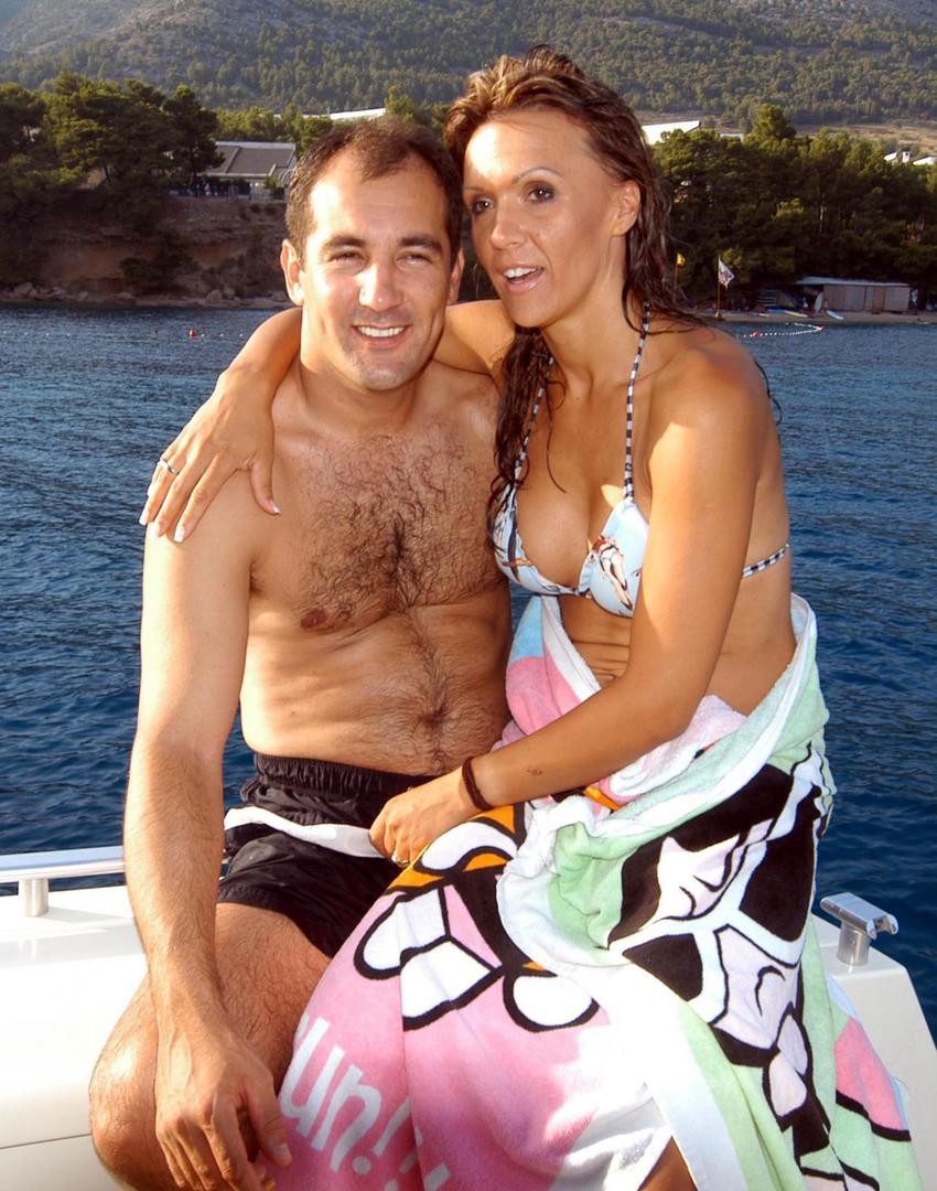 Njeno srce osvojio je nogometaš Igor Štimac, ali brak im je bio turbulentan i ispunjen nevjerom njezina supruga. 