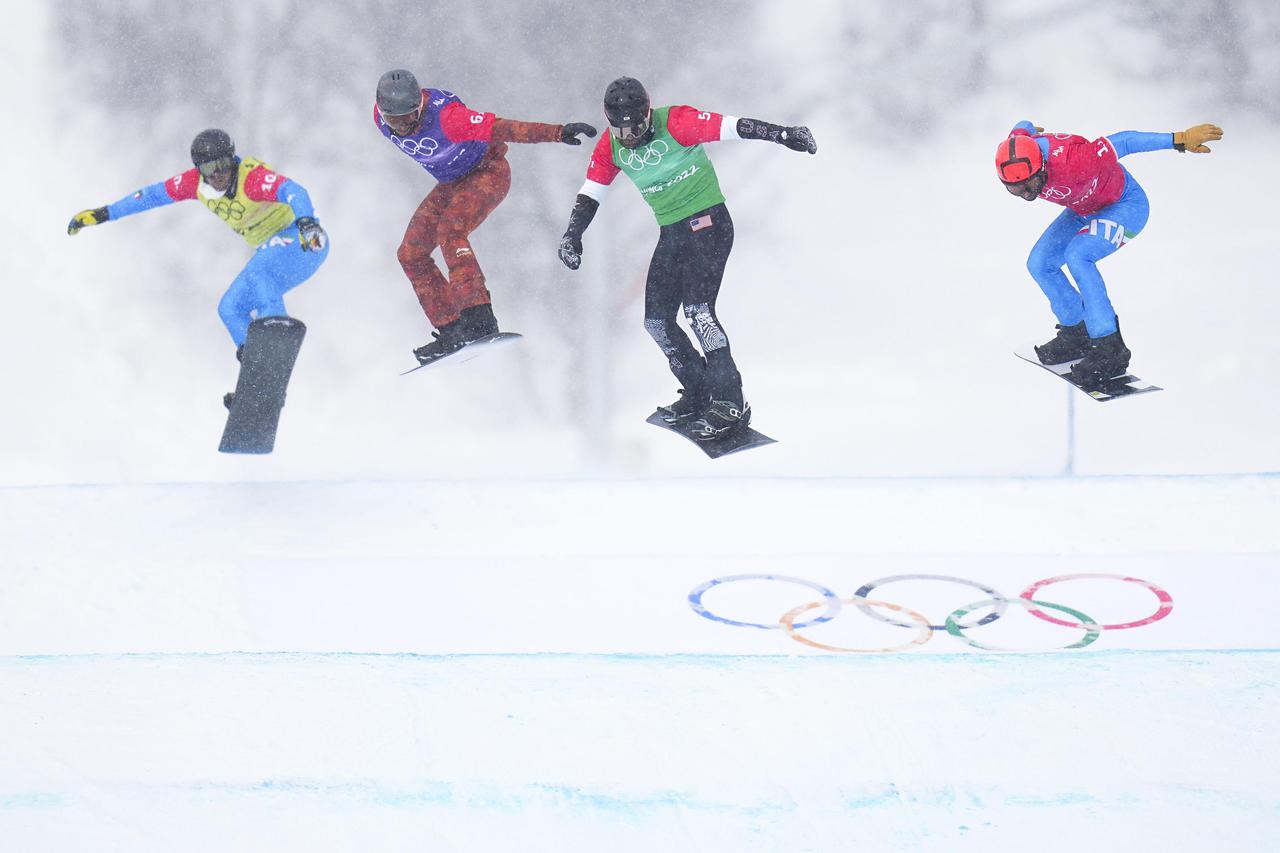 (XHTP)(BEIJING2022)CHINA-ZHANGJIAKOU-OLYMPIC WINTER GAMES-MIXED TEAM SNOWBOARD CORSS(CN)