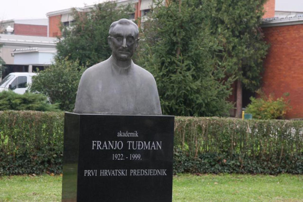 Bista Franje Tuđmana u Bjelovaru