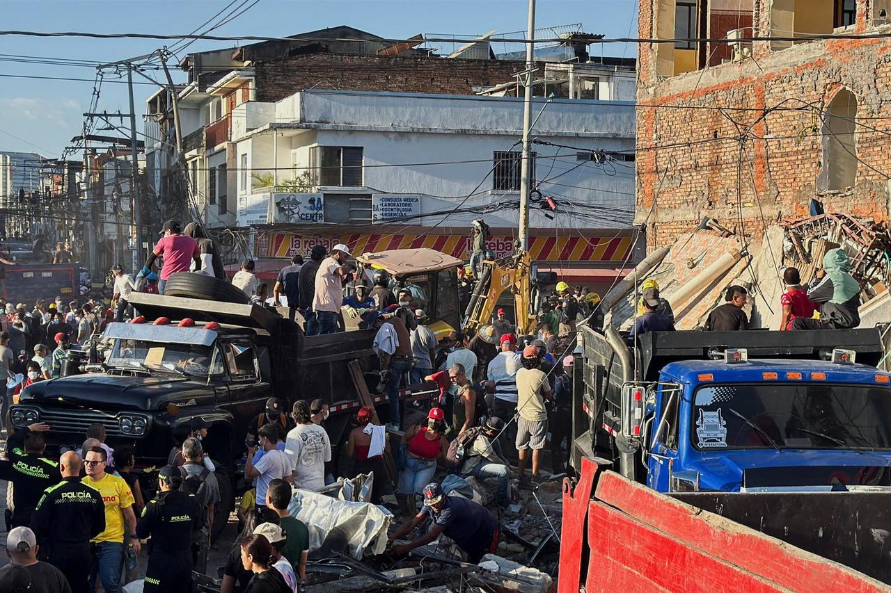 Aftermath of Colombia earthquake, in Cali