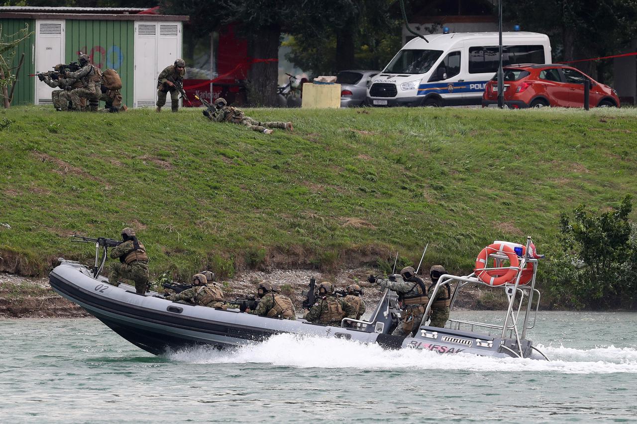 Obilježavanje 27. obljetnice formiranja OSRH na jezeru Jarun