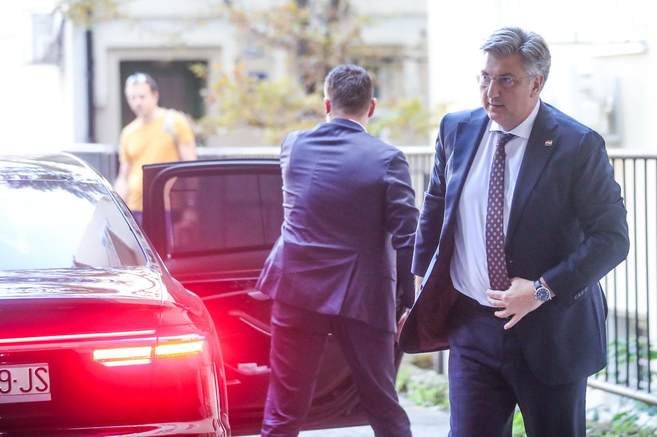Zagreb: Dolazak Plenkovića na širu sjednicu predsjedništva HDZ-a
