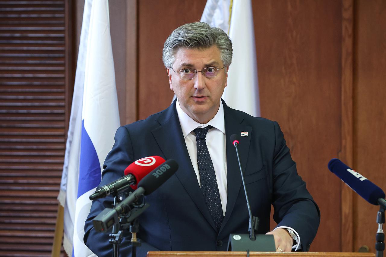 Zagreb: Održana tribina Obrtničke komore Zagreb i Udruženja obrtnika grada Zagreba