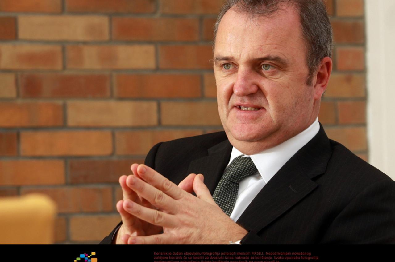 '09.01.2012., Zagreb - Ministar turizma Veljko Ostojic u svom ministarstvu na Prisavlju. Photo: Zarko Basic/PIXSELL'