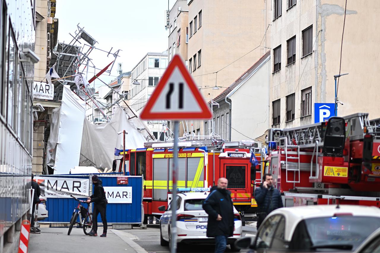 Zagreb: Urušila se skela sa zgrade u Petrinjskoj ulici