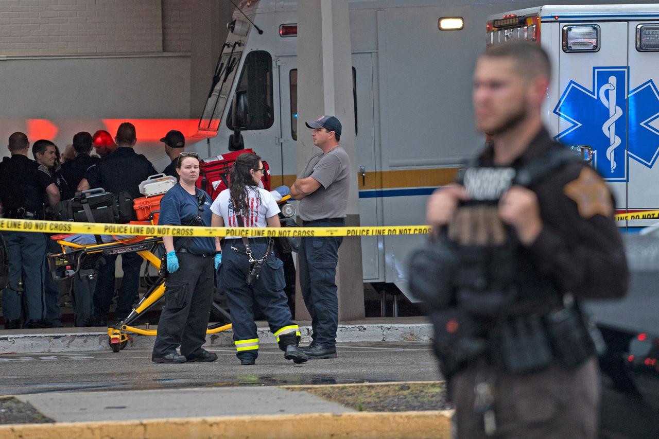 Shooting at Greenwood Park Mall in Indiana