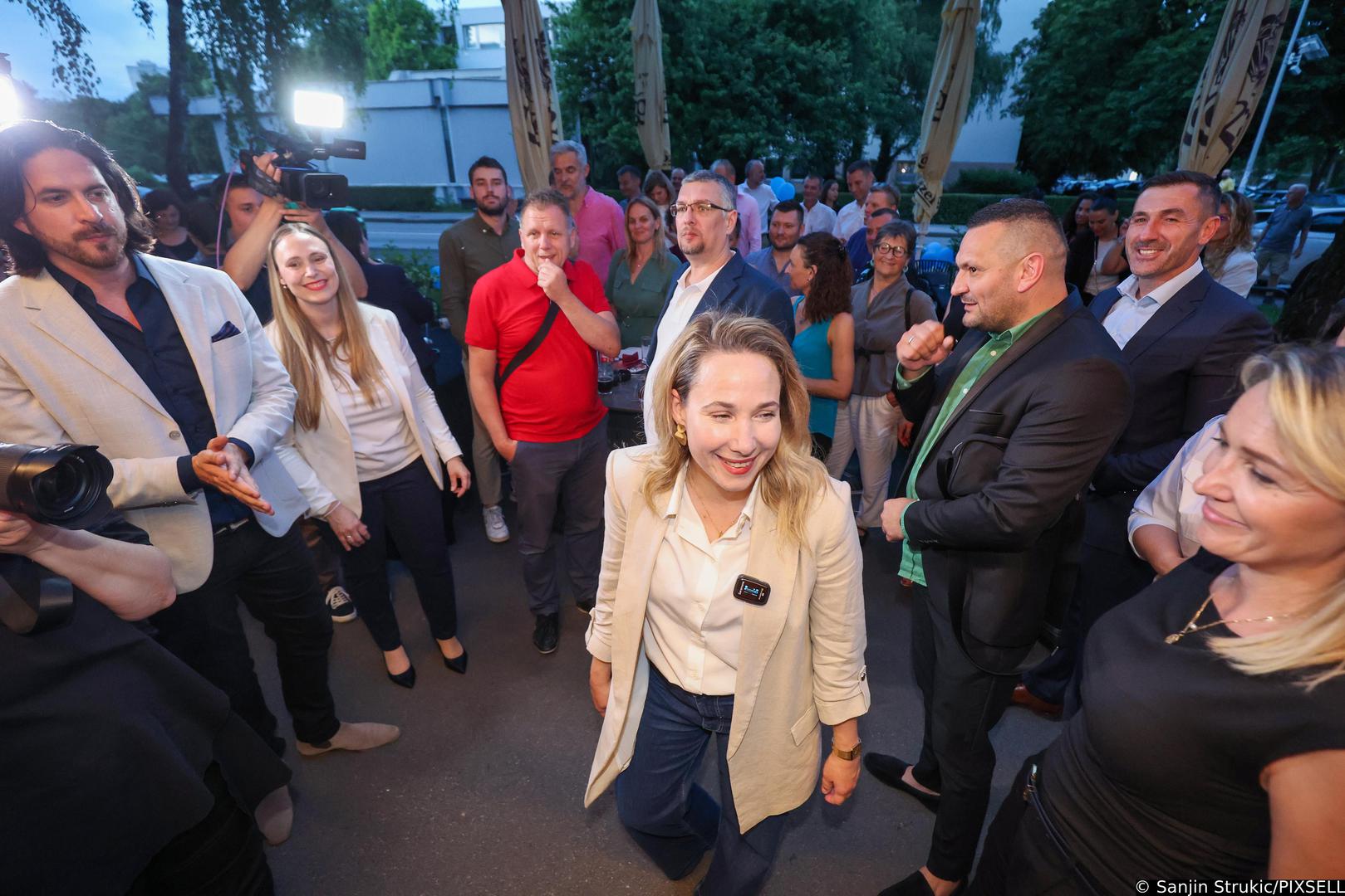 "Dobio je još jedan mandat i povjerenje građana. U Skupštini očekujem kvalitetnu suradnju. Nisam sklona da se razilazimo na tome da je netko dobro i zlo. Zajedno trebamo raditi na dobrobiti Hrvatske i Zagreba", rekla je.