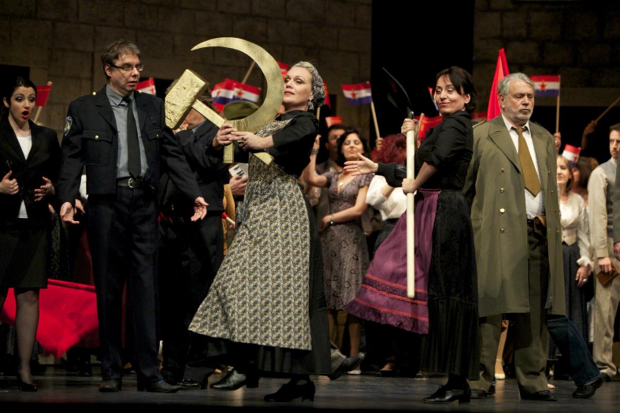 'marsal01_nnn_kul_150411'