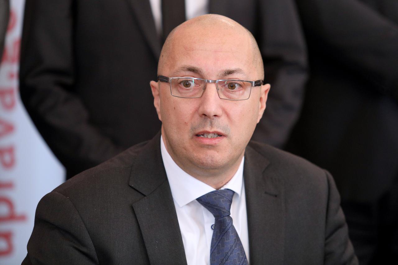 Zagreb: Ministar Kovačić priredio domjenak za novinare i predstavio plan razvoja javne uprave