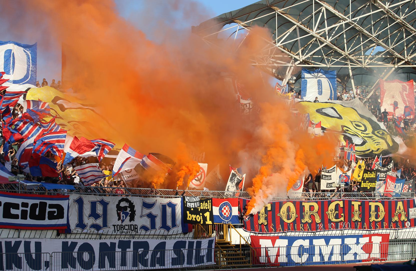 Utakmicu je obilježila zanimljiva situacija kod drugog pogotka domaćih, ali i navijači splitskog kluba.