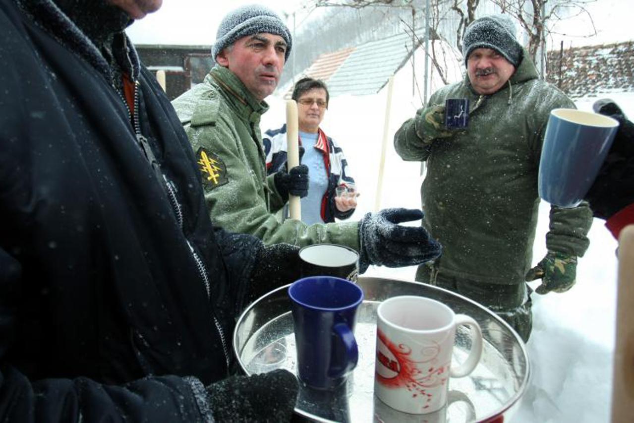 snijeg,šalica,hladnoća,kava,čaj
