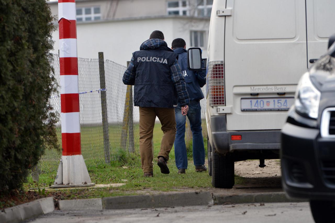policija
