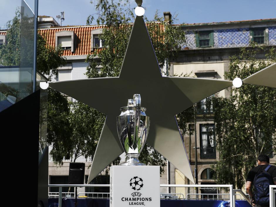 Champions League - Fans in Porto ahead of the Champions League Final Manchester City v Chelsea