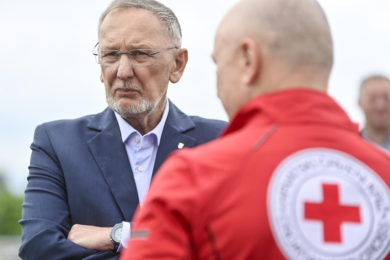 Zagreb: Preventivna akcija 5 do 12 u organizaciji Hrvatskog Crvenog križa u suradnji s Ministarstvom unutarnjih poslova