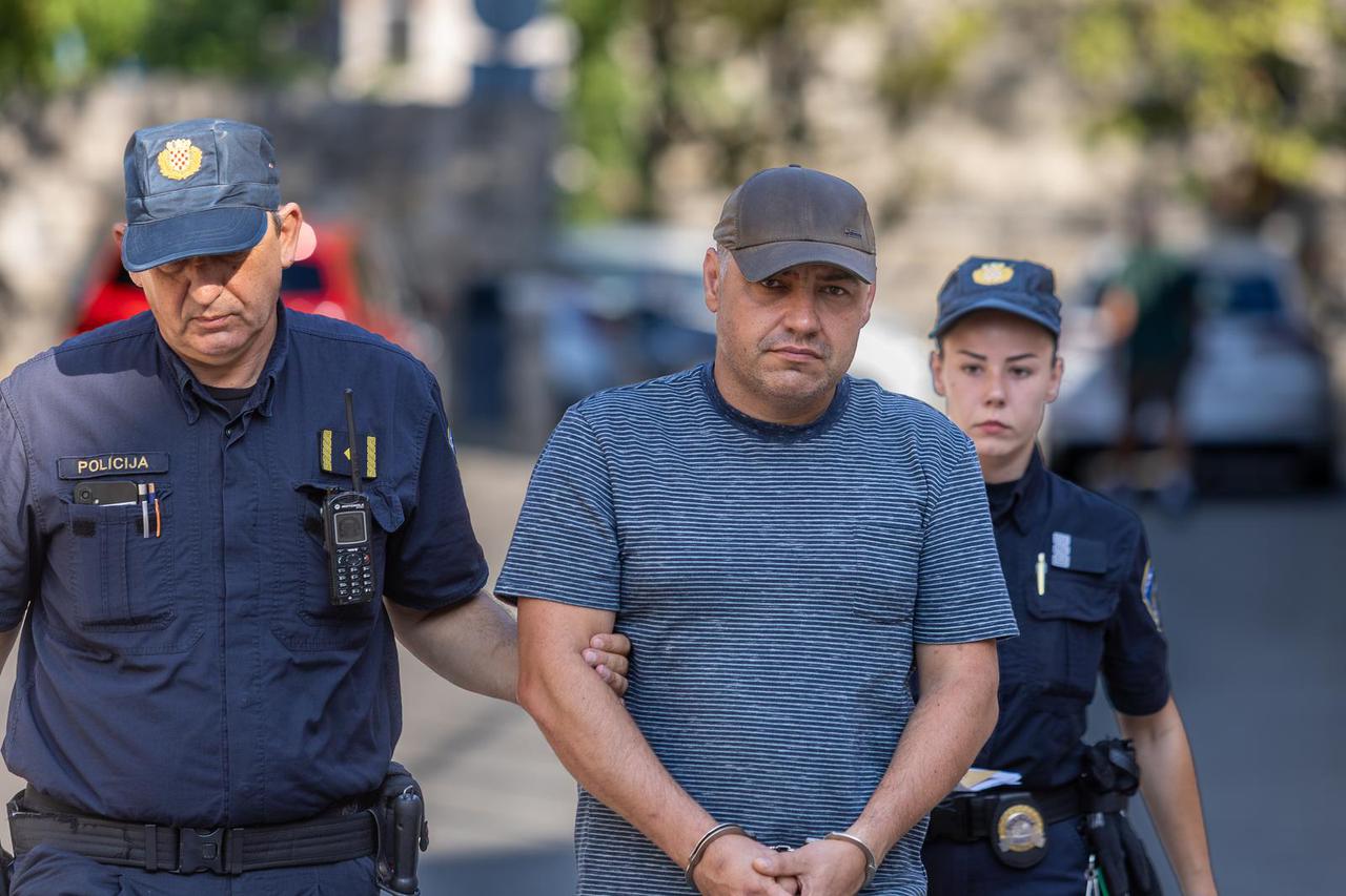EKSKLUZIVNE FOTOGRAFIJE: U Puli uhićen Ukrajinac osumnjičen za napad na plinovod Sjeverni tok