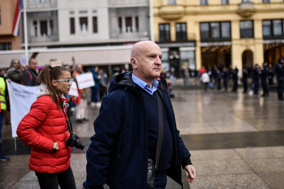 Zagreb: Fred Matić podržao prosvjednike 