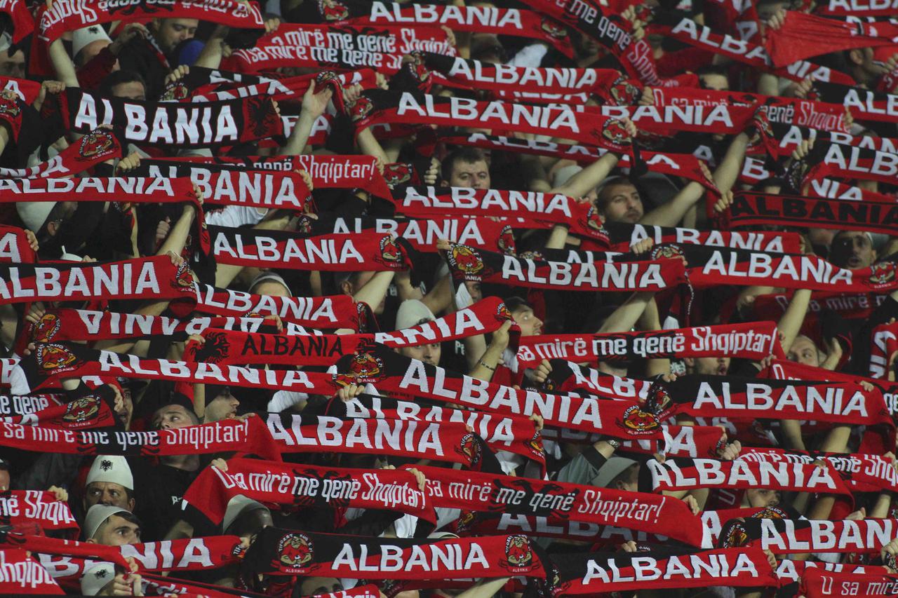 Albanija