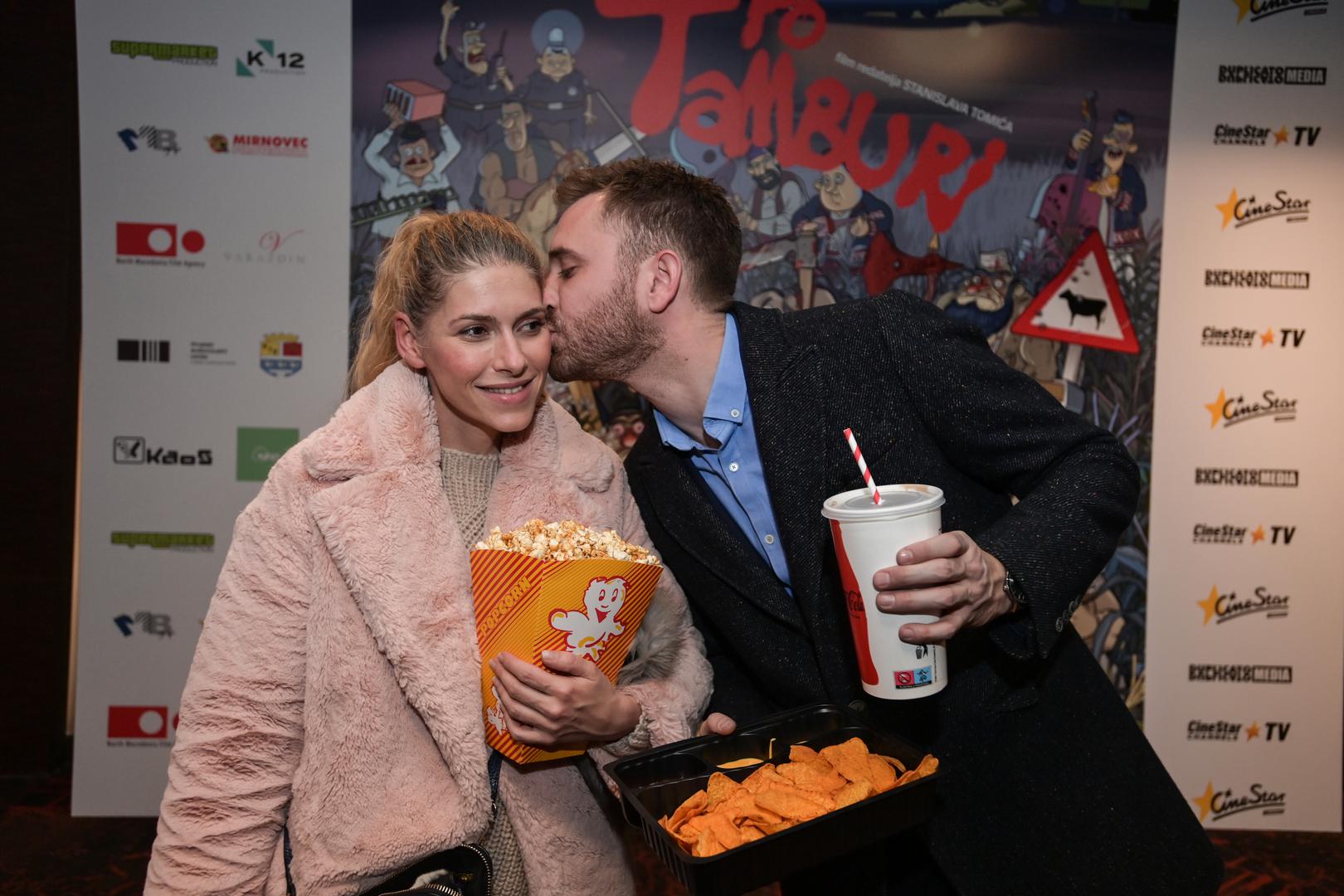 Vjenčali su se u tajnosti u svibnju 2018. godine u Crnoj Gori, u intimnoj ceremoniji u bokokotorskom zaljevu, daleko od očiju javnosti, uz obitelj i prijatelje.