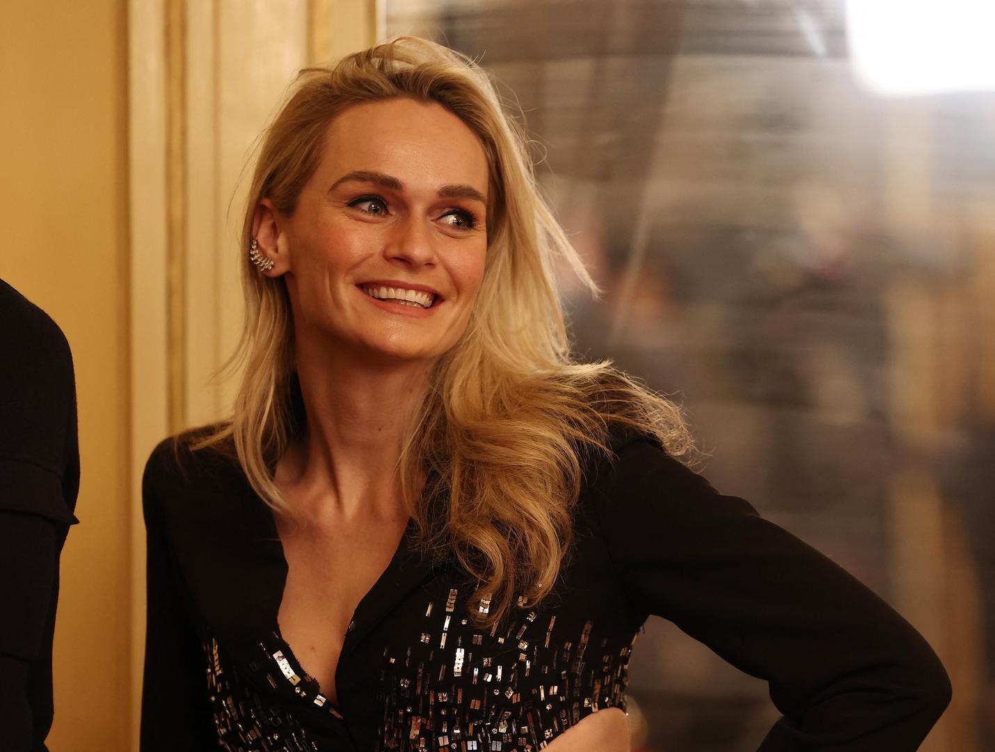 Stigla je i umirovljena nizozemska brzoklizačica koja se natjecala u višebojnom maratonu i inline klizanju Irene Schouten.