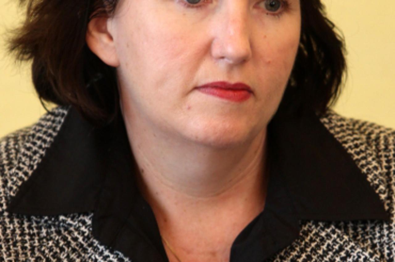 '05.05.2010., Zadar - Australska veleposnanica Beverly Mercer posjetila je zupanijsko poglavarstvo u Zadru a ugostili su je zupan Stipe Zrilic i dozupan Djani Bunja.'