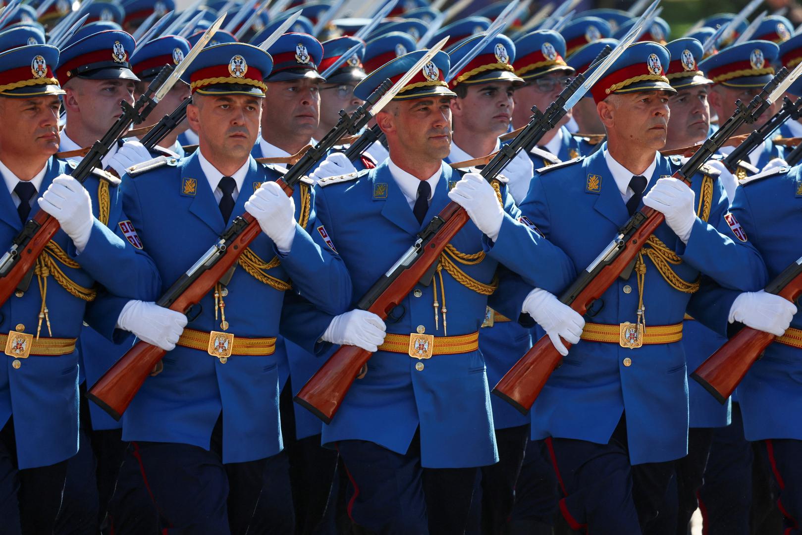 Serbian guard of honor march during a military parade over Belgrade, Serbia, September 20, 2025. REUTERS/Zorana Jevtic Photo: ZORANA JEVTIC/REUTERS