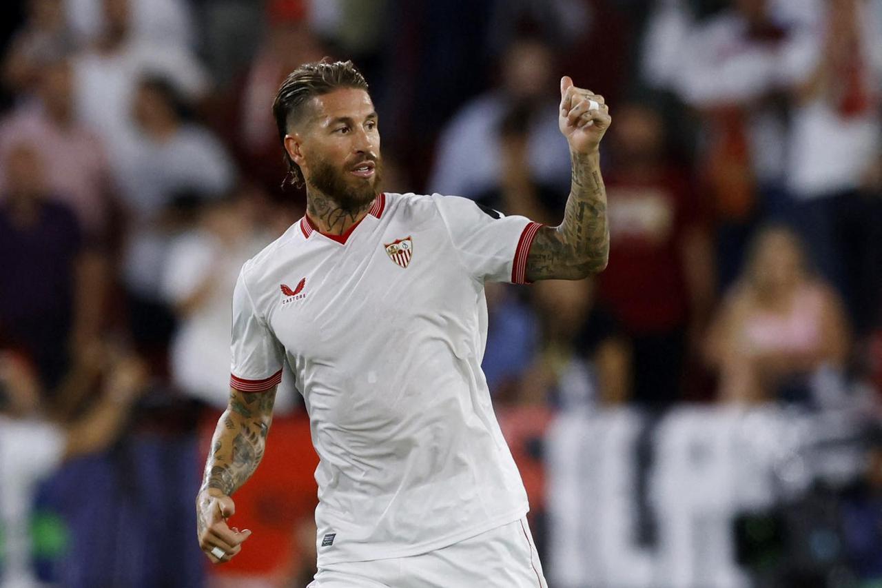 Champions League - Group B - Sevilla v RC Lens