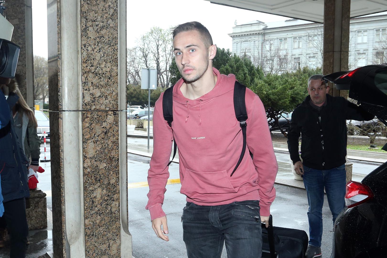 Premda su ga tijekom karijere često osporavali, ponajviše zbog sitne građe, dosegnuo je sam vrh nogometnog svijeta.