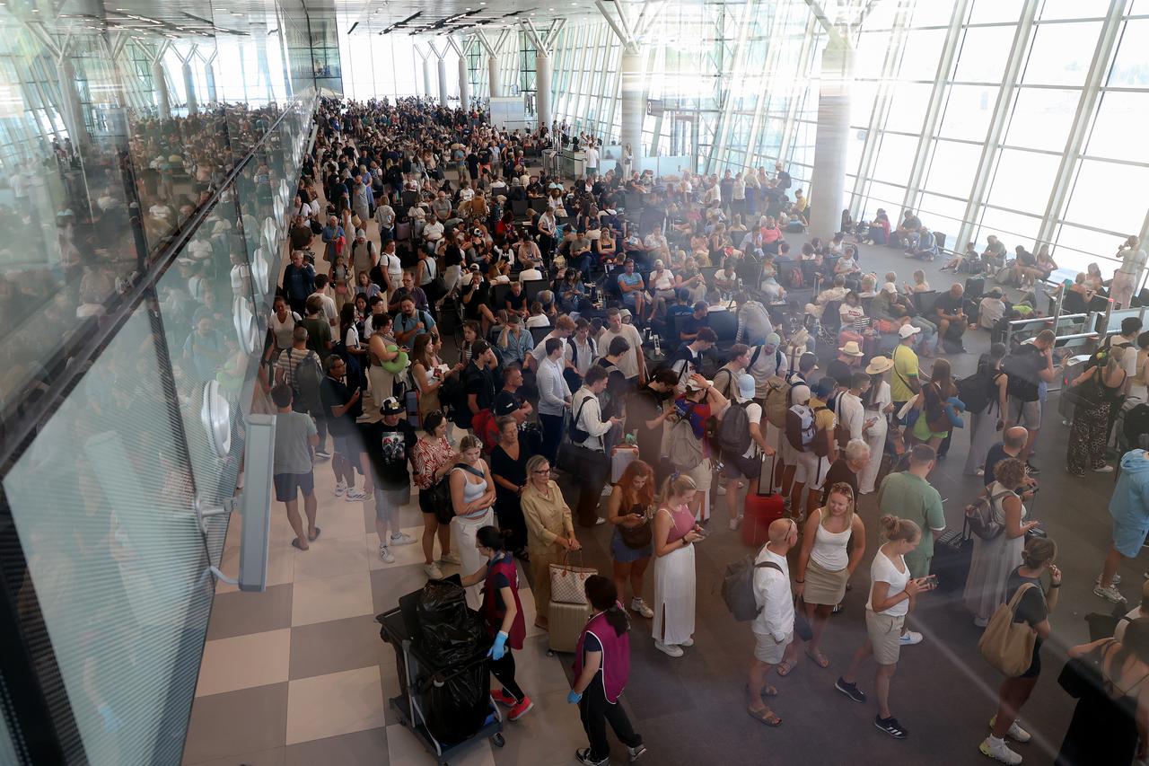 Split: Gužve u zračnoj luci zbog otkazanih letova nakon hakerskog napada