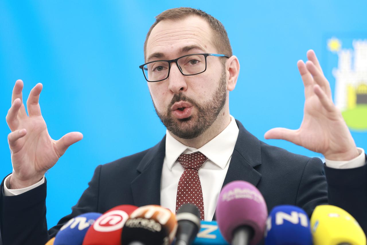 Zagreb: Tomašević i Klisović održali zajedničku konferenciju za novinare 