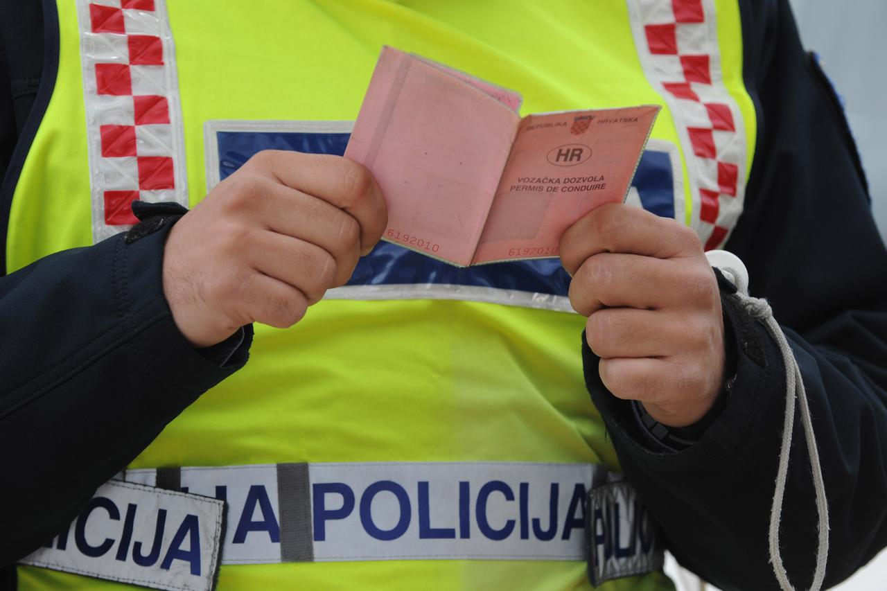 Šibenska Dubrava: Policija kontrolira promet u Šibensko-kninskoj županiji, ilustracije