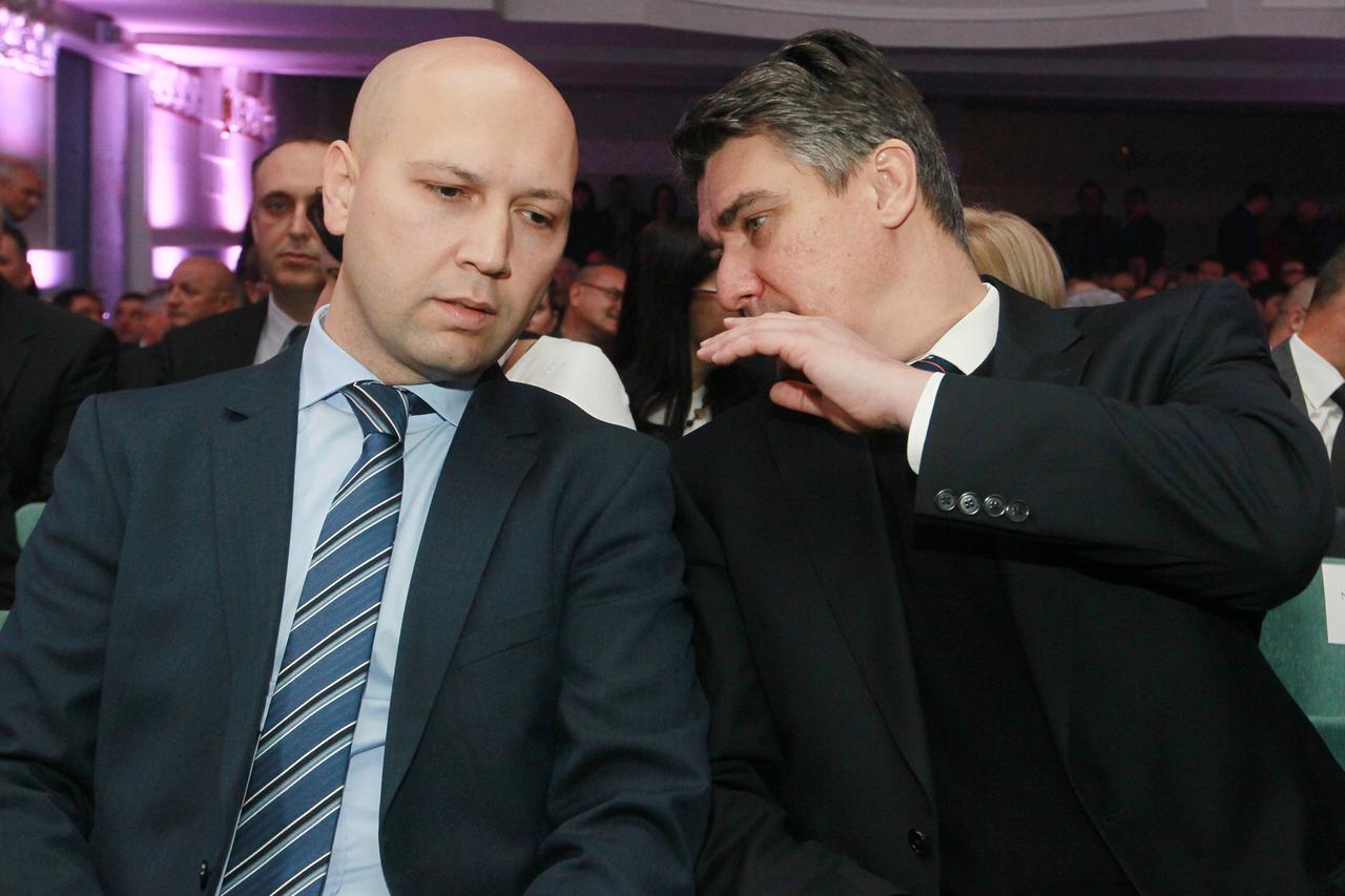 04.11.2014., Koprivnica - Svecana sjednica Gradskog vijeca povodom Dana Grada Koprivnice.  Ministar Mihael Zmajlovic, premijer Zoran Milanovic.