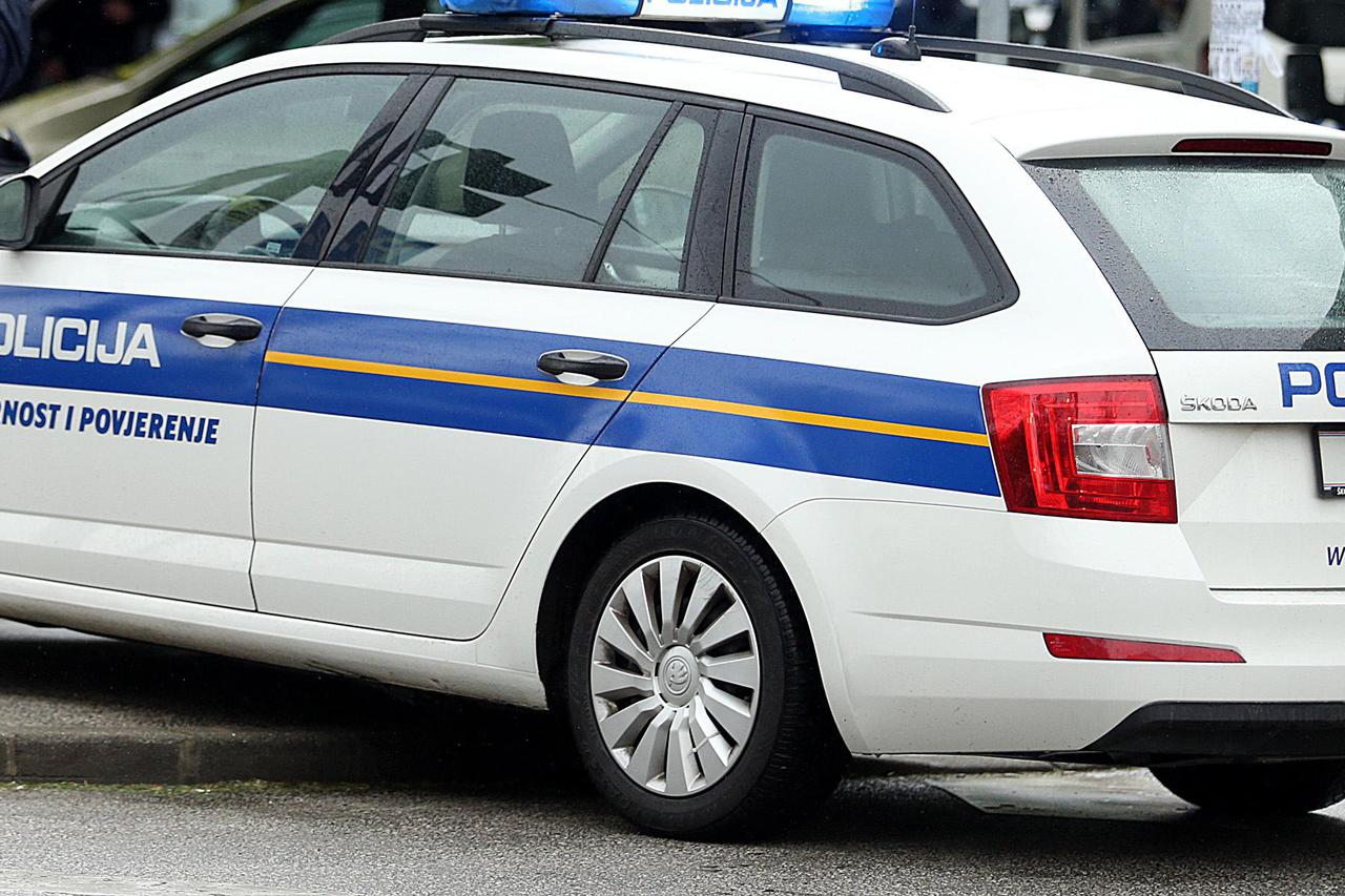 Policija