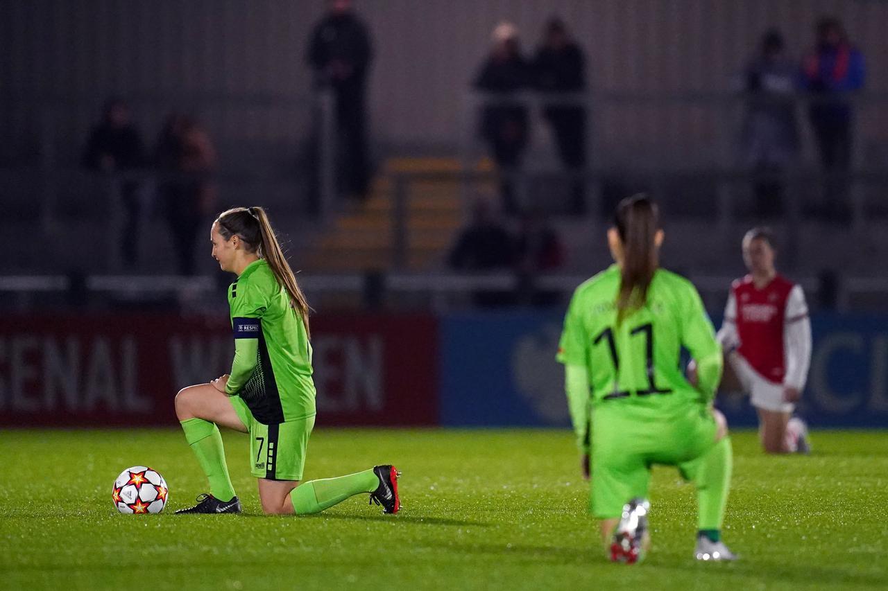 Arsenal v HB Koge - UEFA Women's Champions League - Group C - Meadow Park