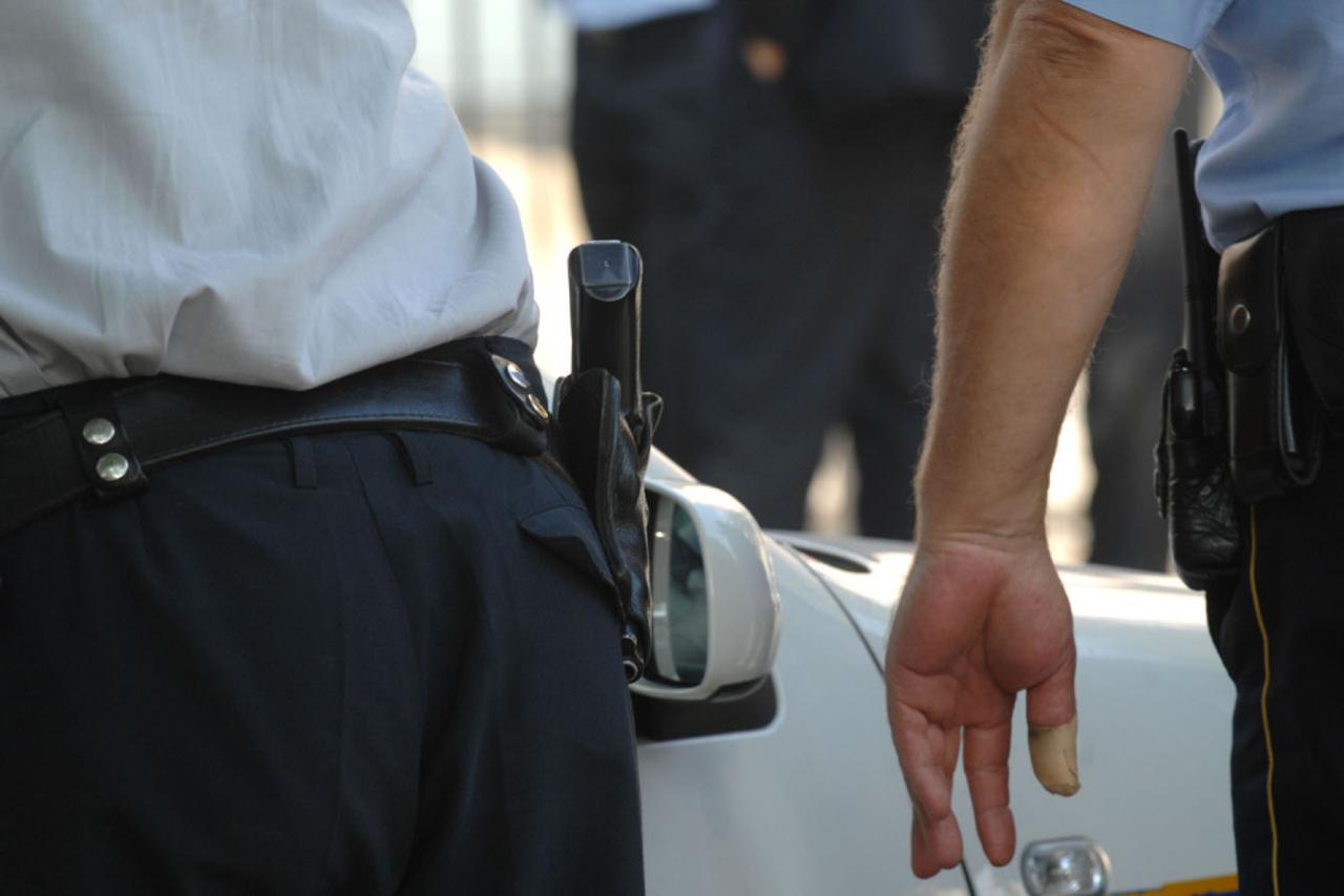 policija