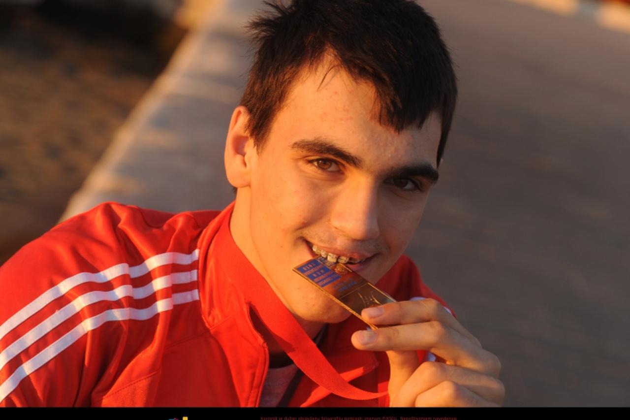 '16.08.2010., Sibenik - Najbolji kosarkaski kadet Europe, Darijo Saric, vratio se u rodni Sibenik sa EP u Crnoj Gori.  Photo: Hrvoje Jelavic/PIXSELL'