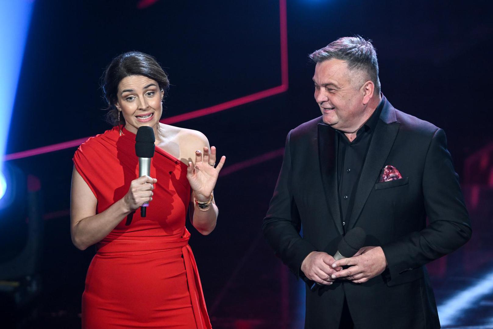 Voditelji Doris Pinčić Guberović i Duško Čurlić