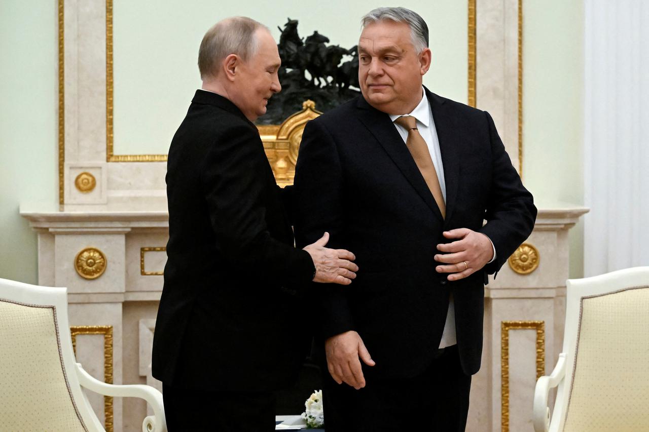 Russian President Putin and Hungarian Prime Minister Orban meet in Moscow