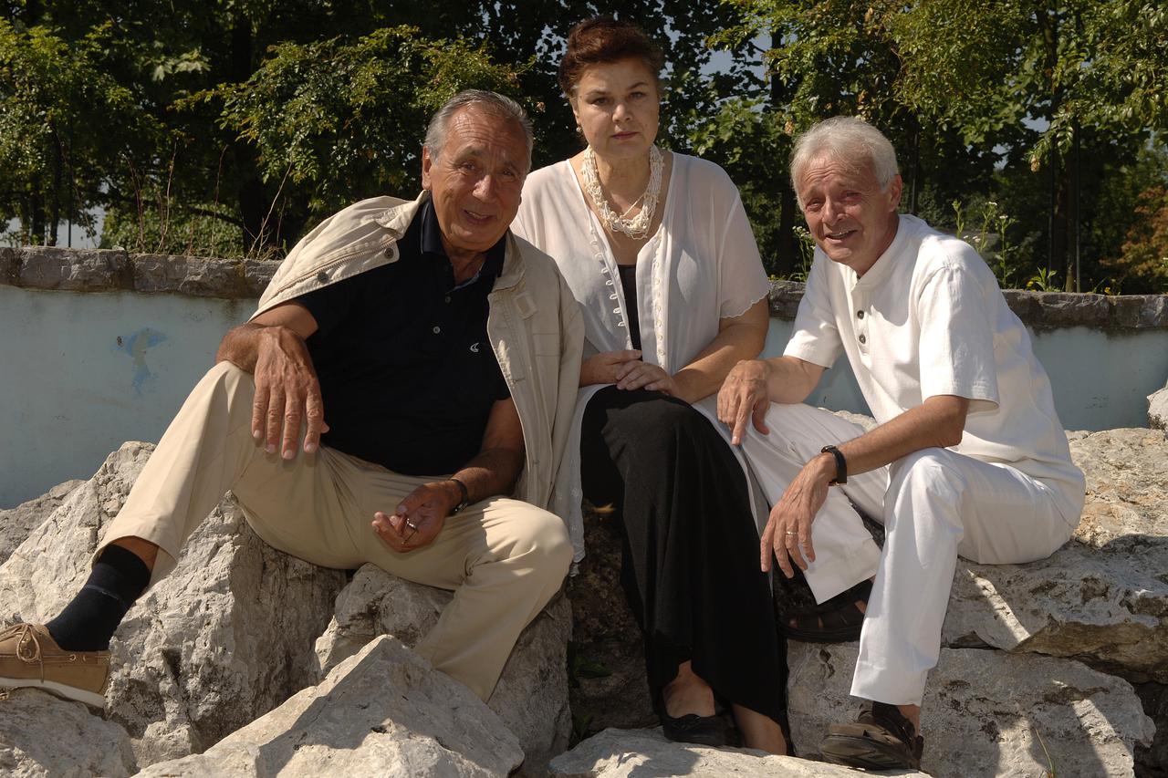 7.07.2007., Zagreb - Glumci Velog mista Spiro Guberina, Dusko Valentic i Vlasta Knezovic.    Photo: Goran Stanzl/Vecernji list