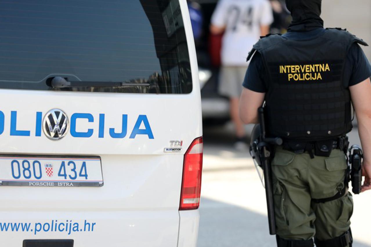 POLICIJA