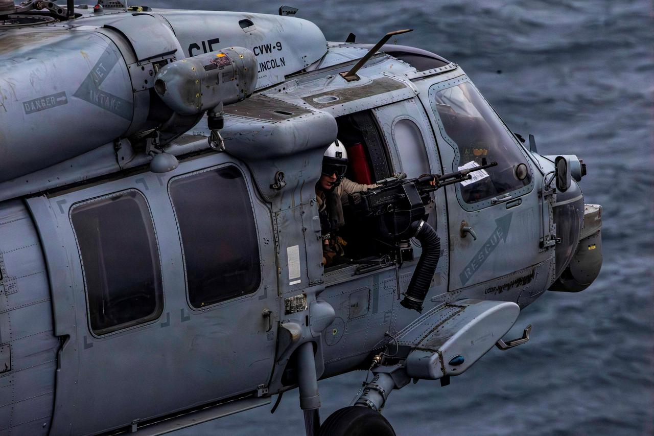 storyeditor/2026-08-21/2026-08-19T143112Z_81649453_RC27YMA571AT_RTRMADP_3_IRAN-CRISIS-USA-CARRIER.JPG