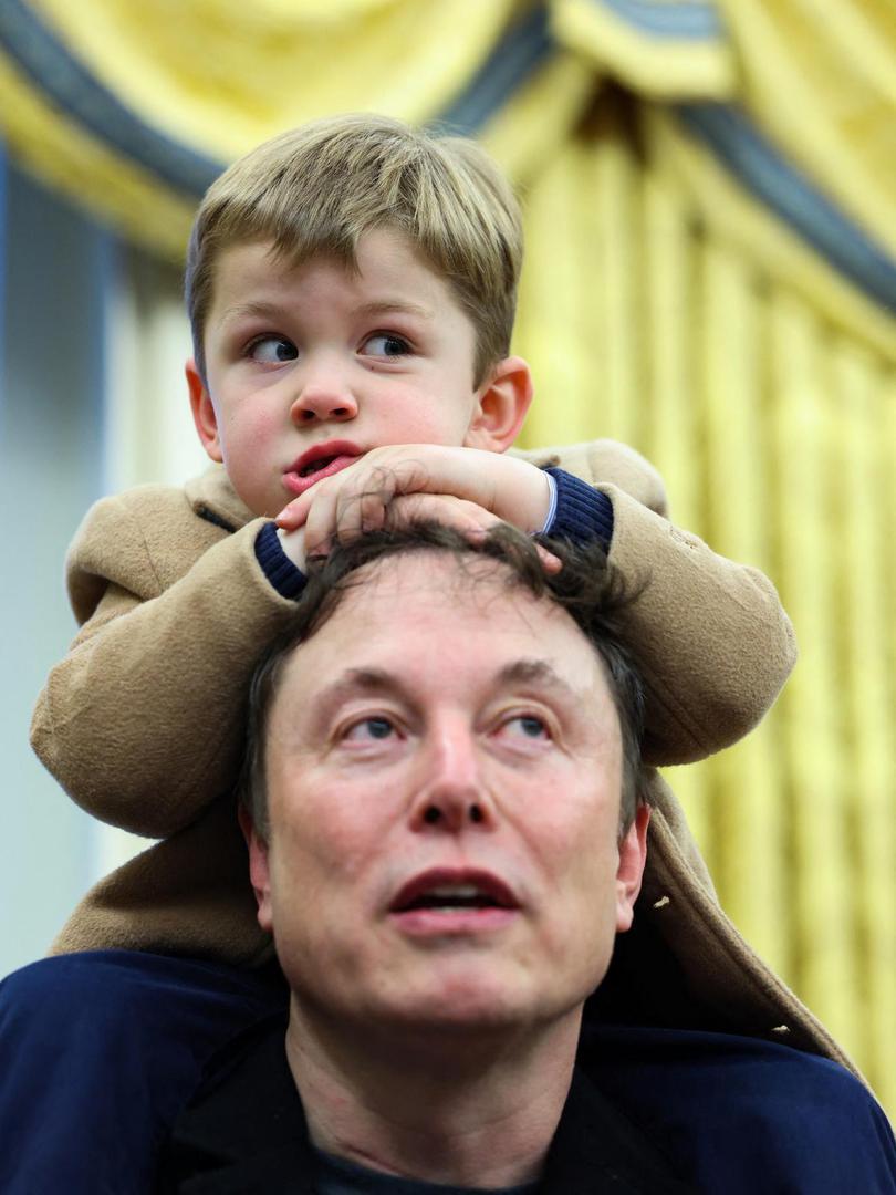 Musk je sina vodio na niz važnih političkih događaja, uključujući na pozornicu Trumpove inauguracije.