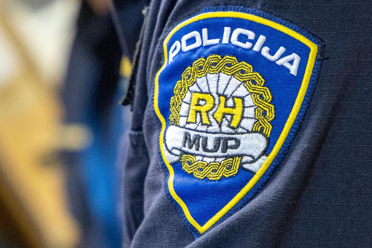 Pula: Gradonačelnik Peđa Grbin obišao je dežurne službe u novogodišnjoj noći