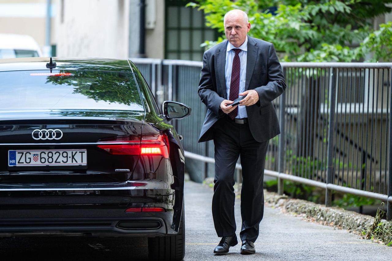 Zagreb: Dolazak članova HDZ-a na sjednicu šireg Predsjednistva stranke
