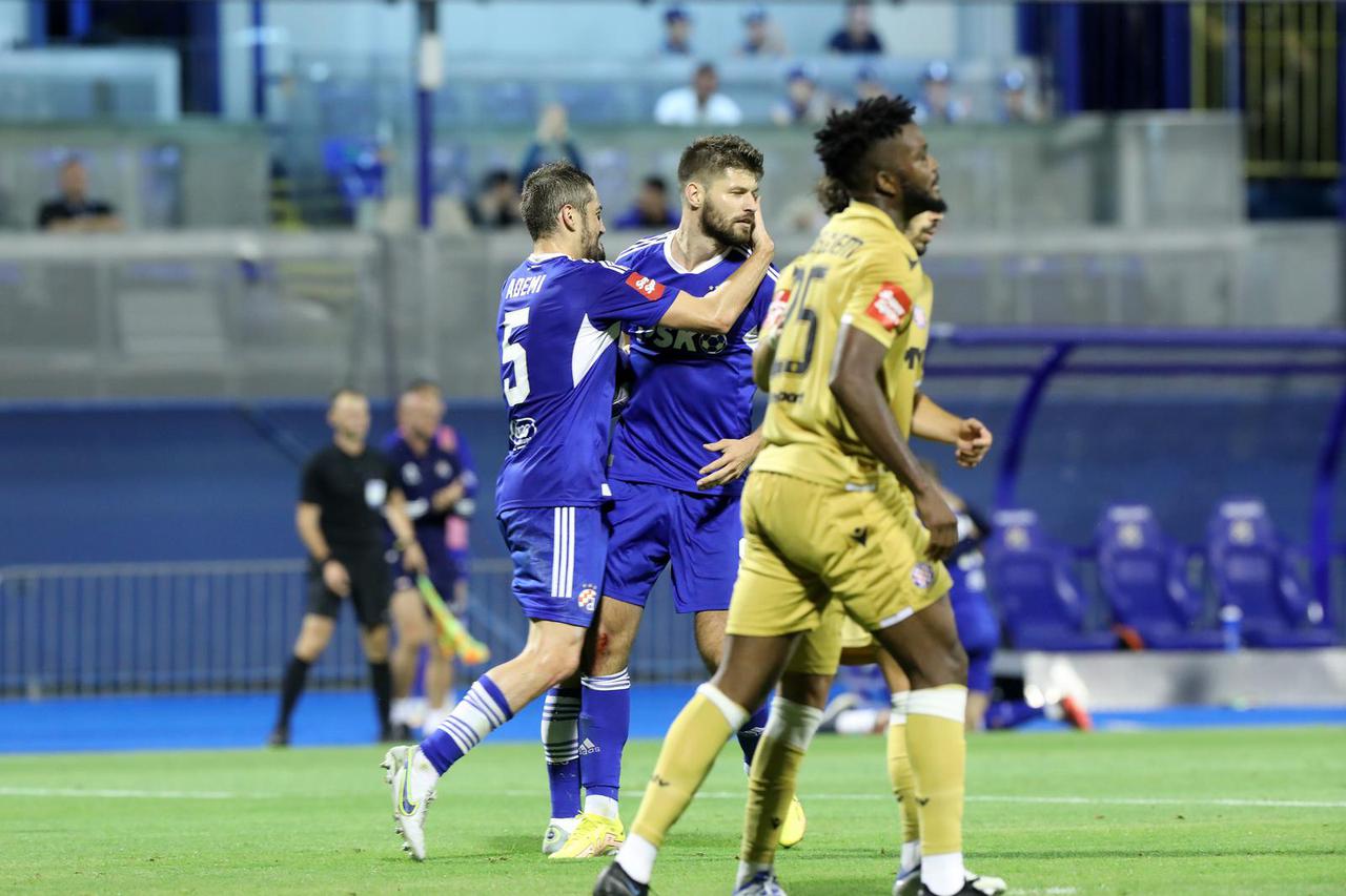 Zagreb: Derbi Dinama i Hajduka na stadionu u Maksimiru