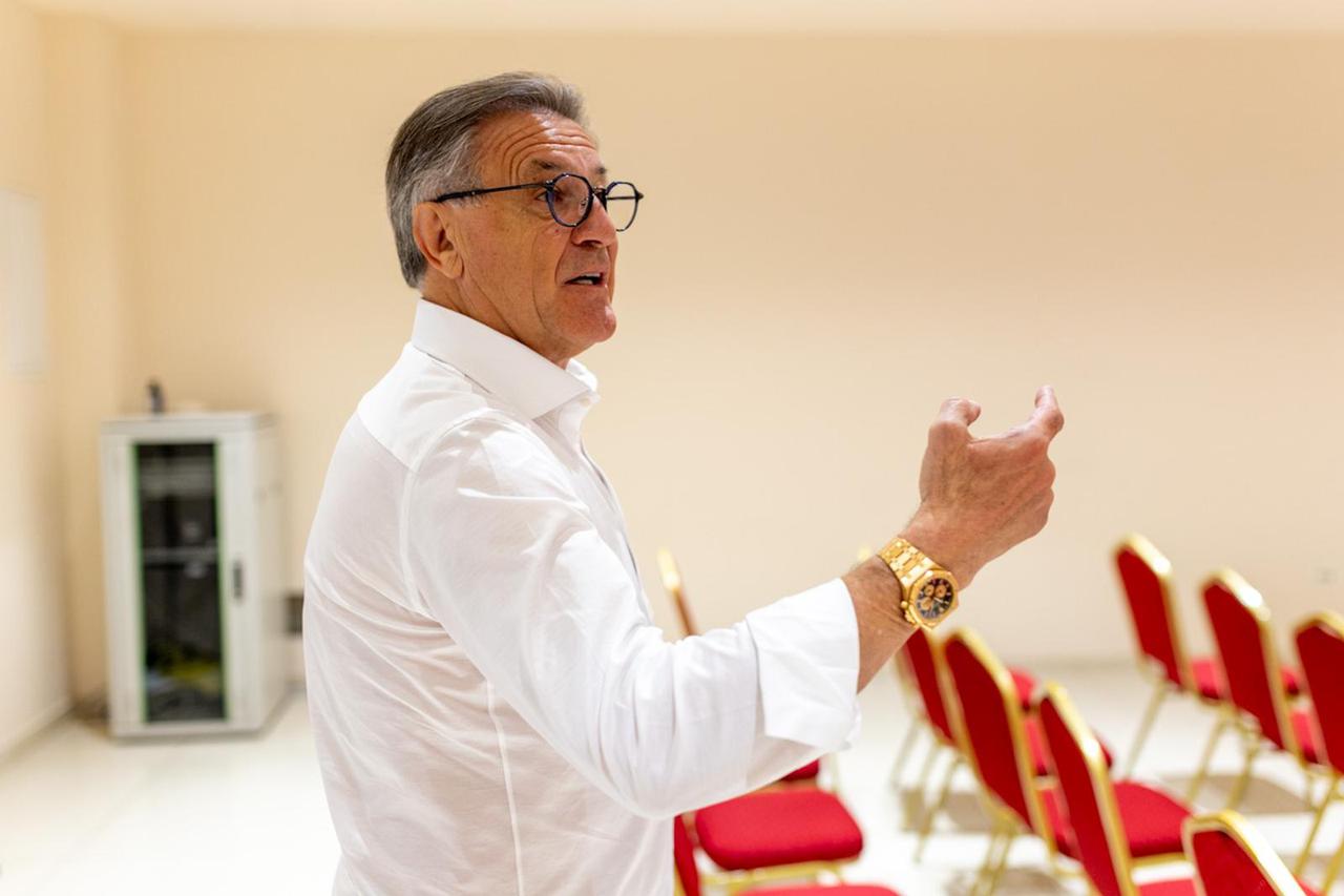 Mostar: Zdravko Mamić stigao na najavljenu konferenciju za medije