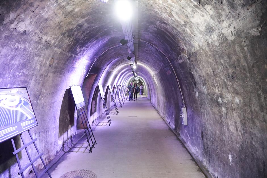 Zagreb: U tunelu Grič otvoren prvi Wine&Walk festival "Zagreb Underground"